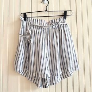 Hollister Womens Ultra High-Rise Paperbag Striped Shorts Blue White Size Small